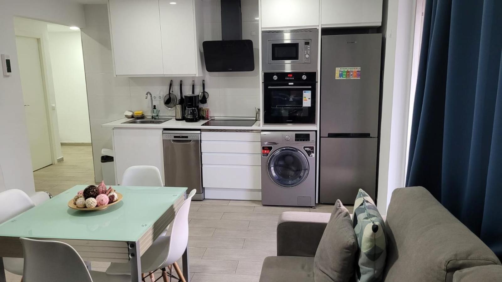 Apartamento Habana Бенідорм Екстер'єр фото